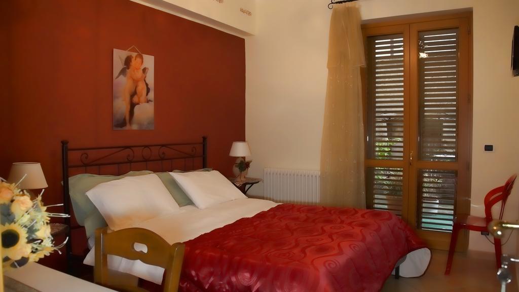 B&B Le Terrazze Capo dʼOrlando Værelse billede